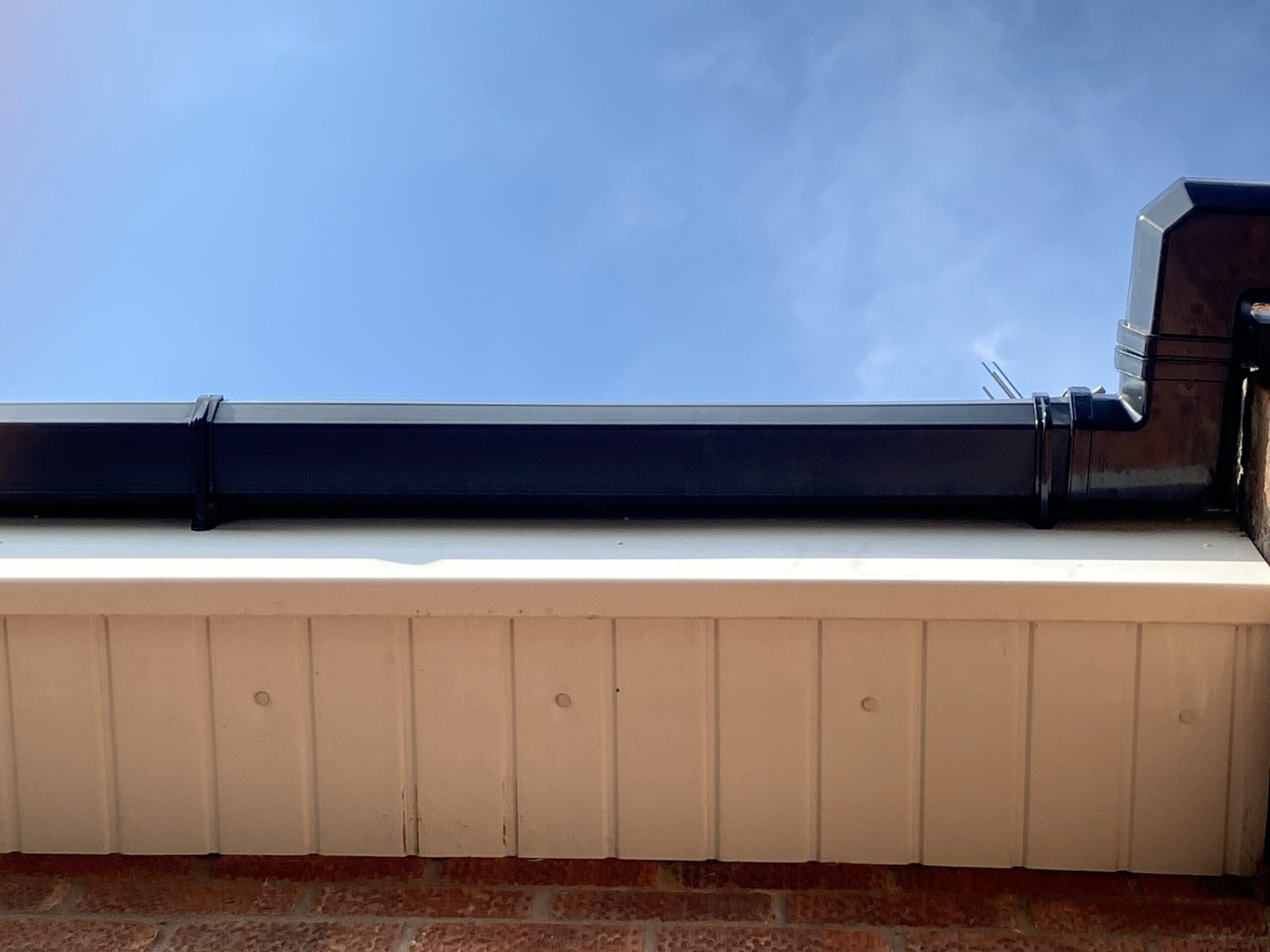 Clean soffits